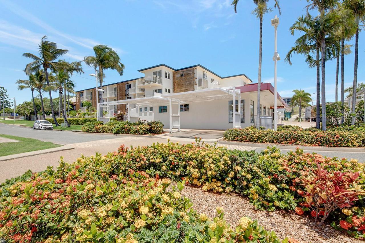 Endeavour Inn Emu Park Kültér fotó