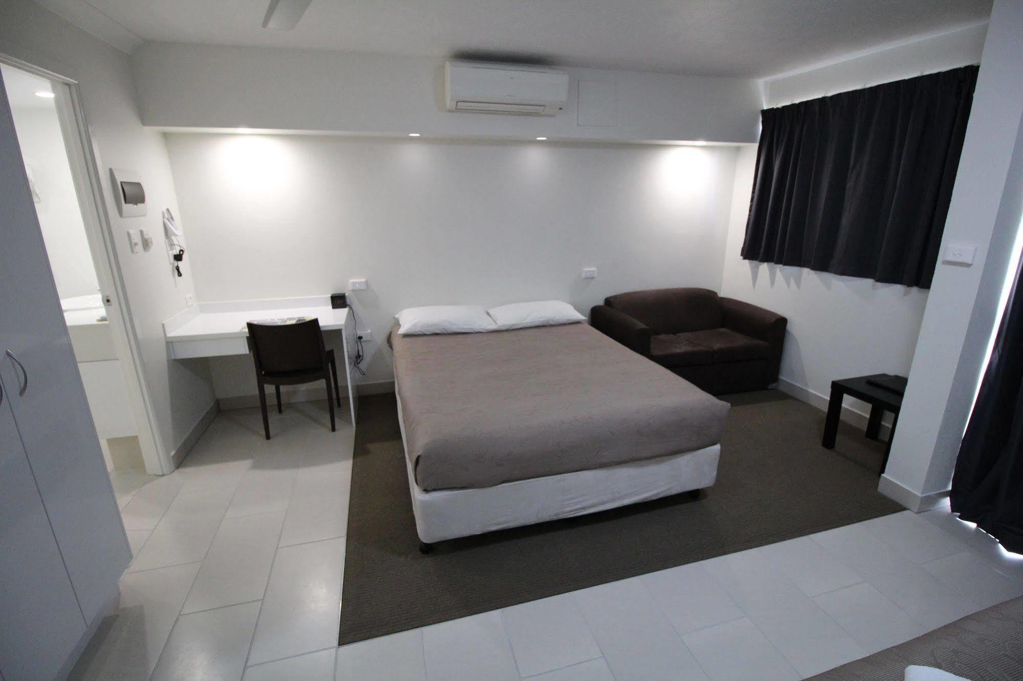 Endeavour Inn Emu Park Kültér fotó