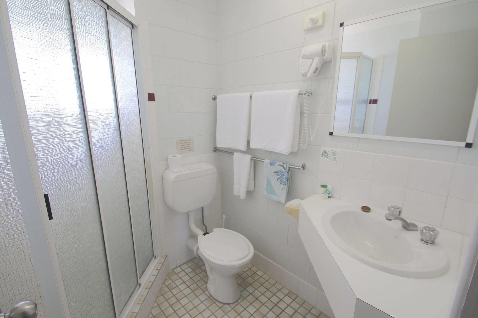 Endeavour Inn Emu Park Kültér fotó