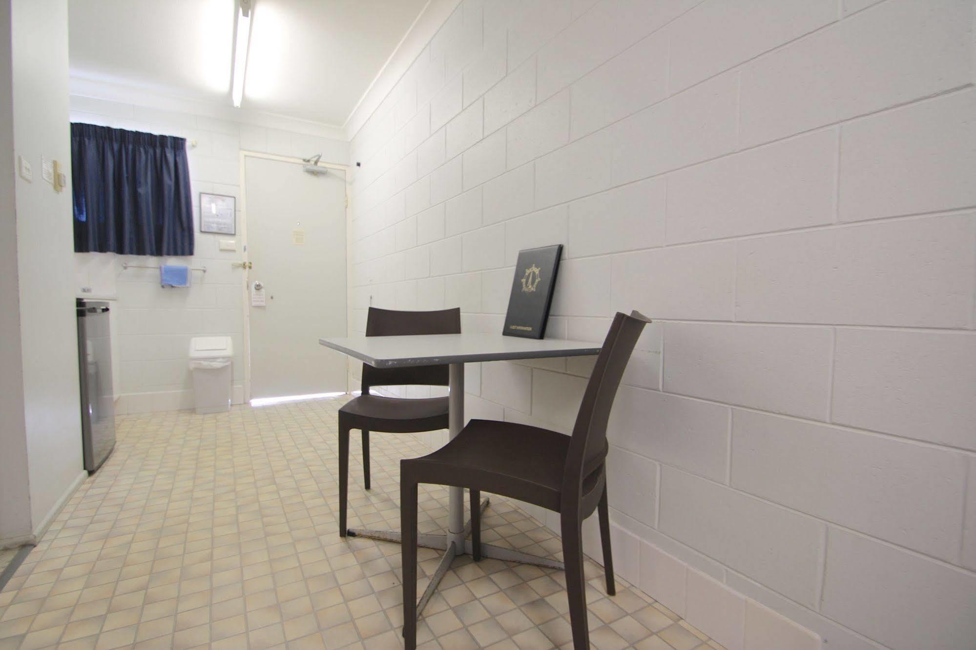 Endeavour Inn Emu Park Kültér fotó